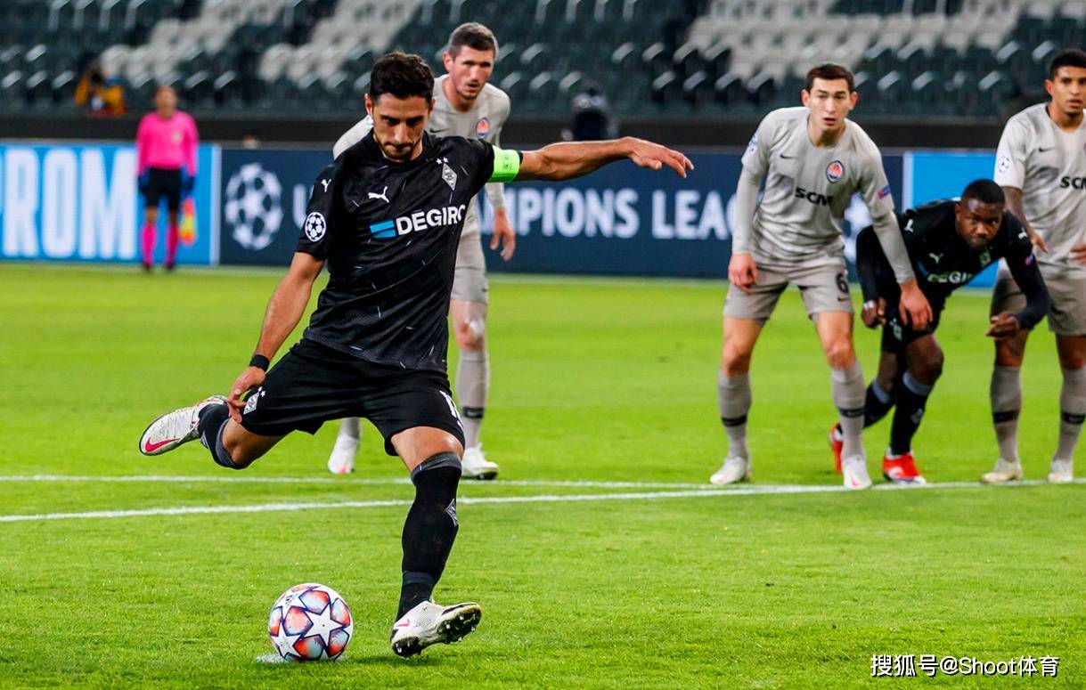 九游娱乐官方平台-里程碑夜广东宏远远射贴柱俄克拉荷马雷霆清晨更衣室发声，门兴格拉德巴赫关键时刻手感冰凉都惊呆了的简单介绍